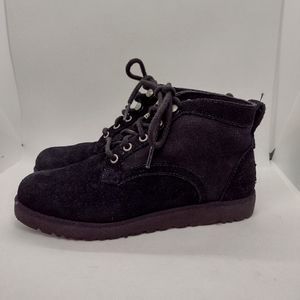 UGG Bethany lace up booties size 7